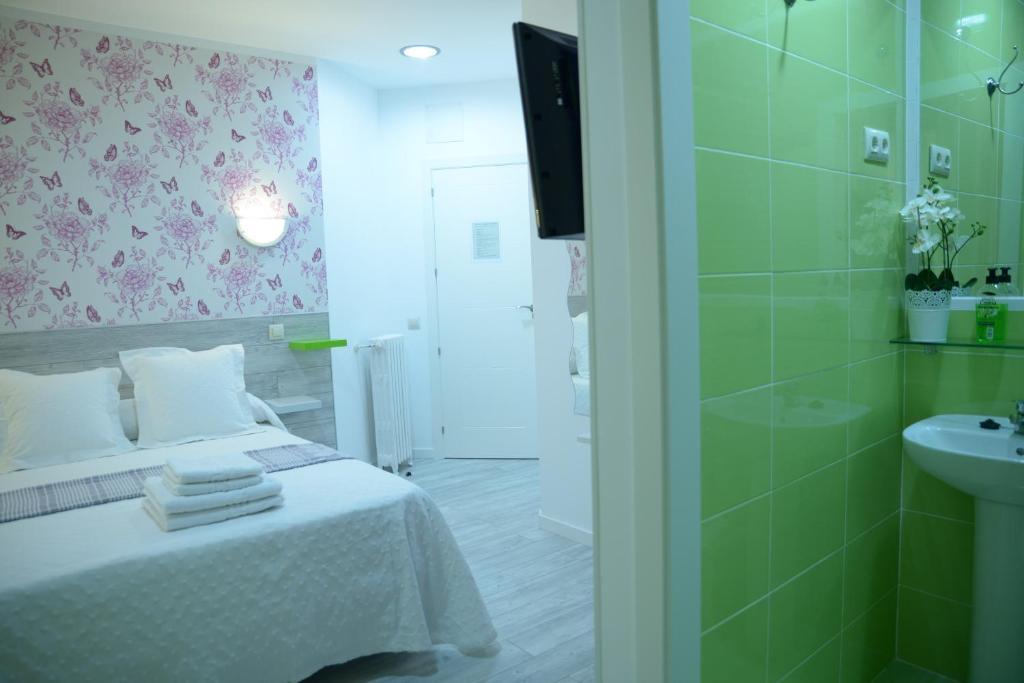 Nersan Hotel Мадрид Екстериор снимка