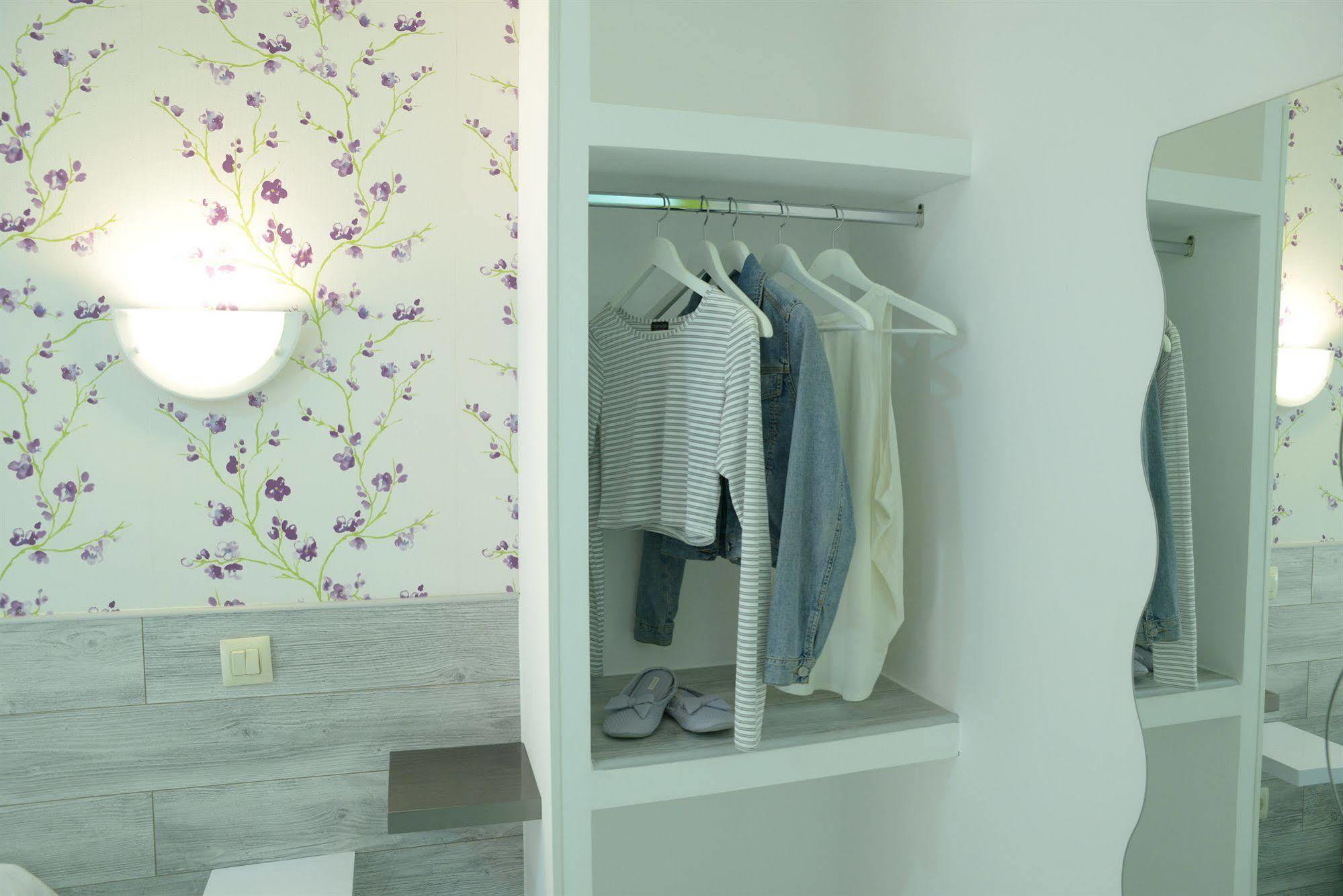 Nersan Hotel Мадрид Екстериор снимка